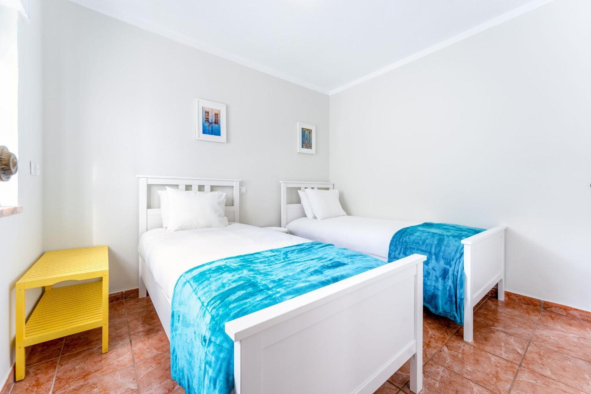 Comfy Flat W/ Rooftop Beach View By Lovelystay Burgau Exterior foto